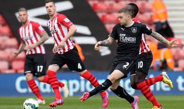 不是犯规！文班亚马扑防多特三分犯规 马刺挑战成功改跳球（误判被推翻：文班亚马防多特三分无犯规，马刺挑战成功改判争球）